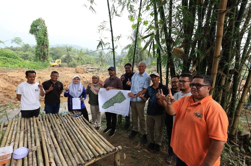 LAWATAN PENGARAH PERTANIAN NEGERI PAHANG KE NURSERI RIMBUNAN KASIH SEGA, RAUB DAN KAWASAN PAYA TERBIAR DI KAMPUNG BUDU, LIPIS