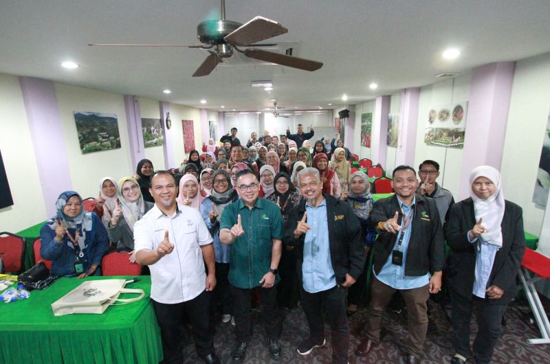 KURSUS PENULISAN BERKUALITI PERKUKUH KEMAHIRAN PENJAWAT AWAM  JABATAN PERTANIAN NEGERI PAHANG