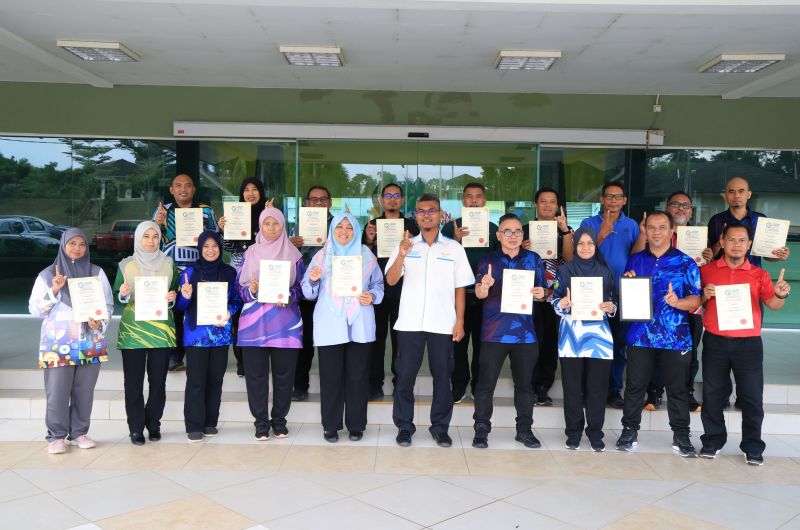 KESELAMATAN DAN KESIHATAN KEUTAMAAN DI TEMPAT KERJA JABATAN PERTANIAN NEGERI PAHANG